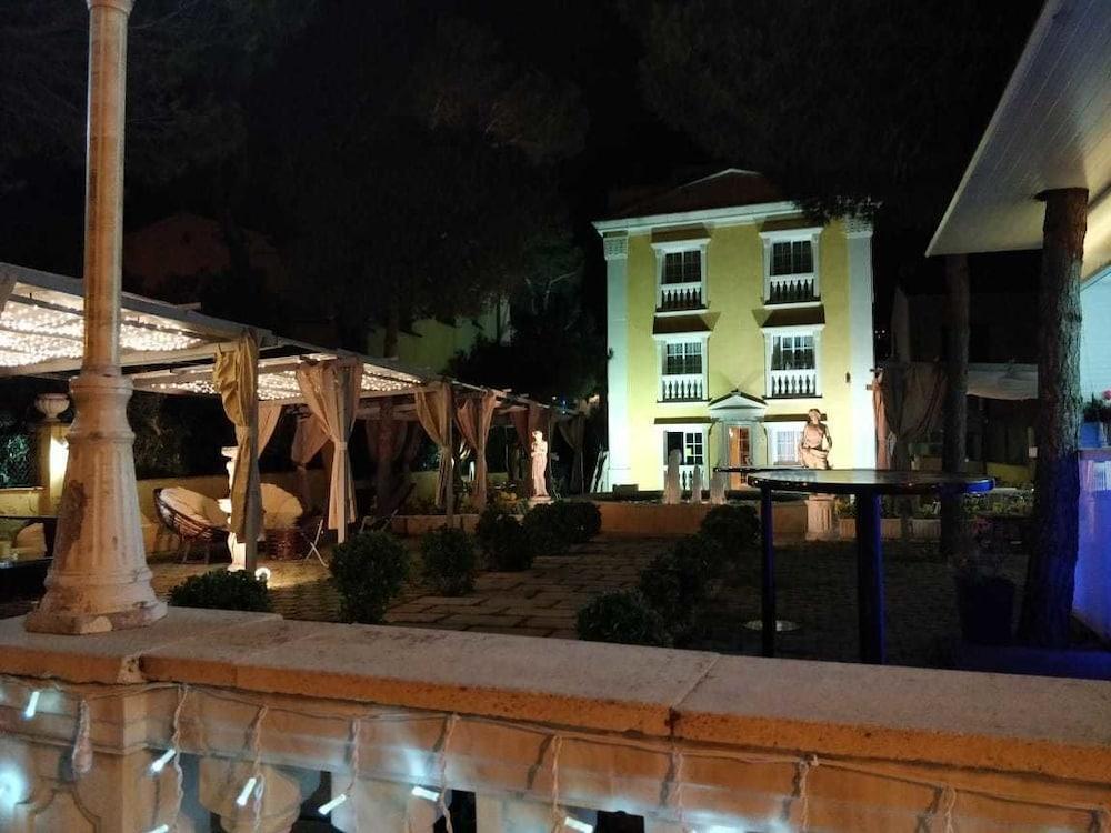 Hotel Pete ปลาตจาดาโร ภายนอก รูปภาพ